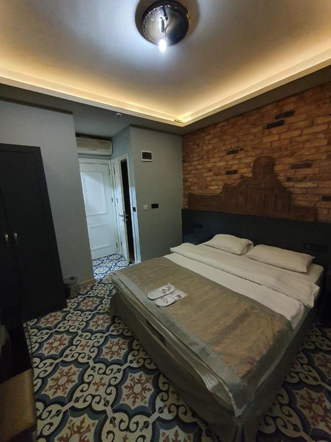 A Otel